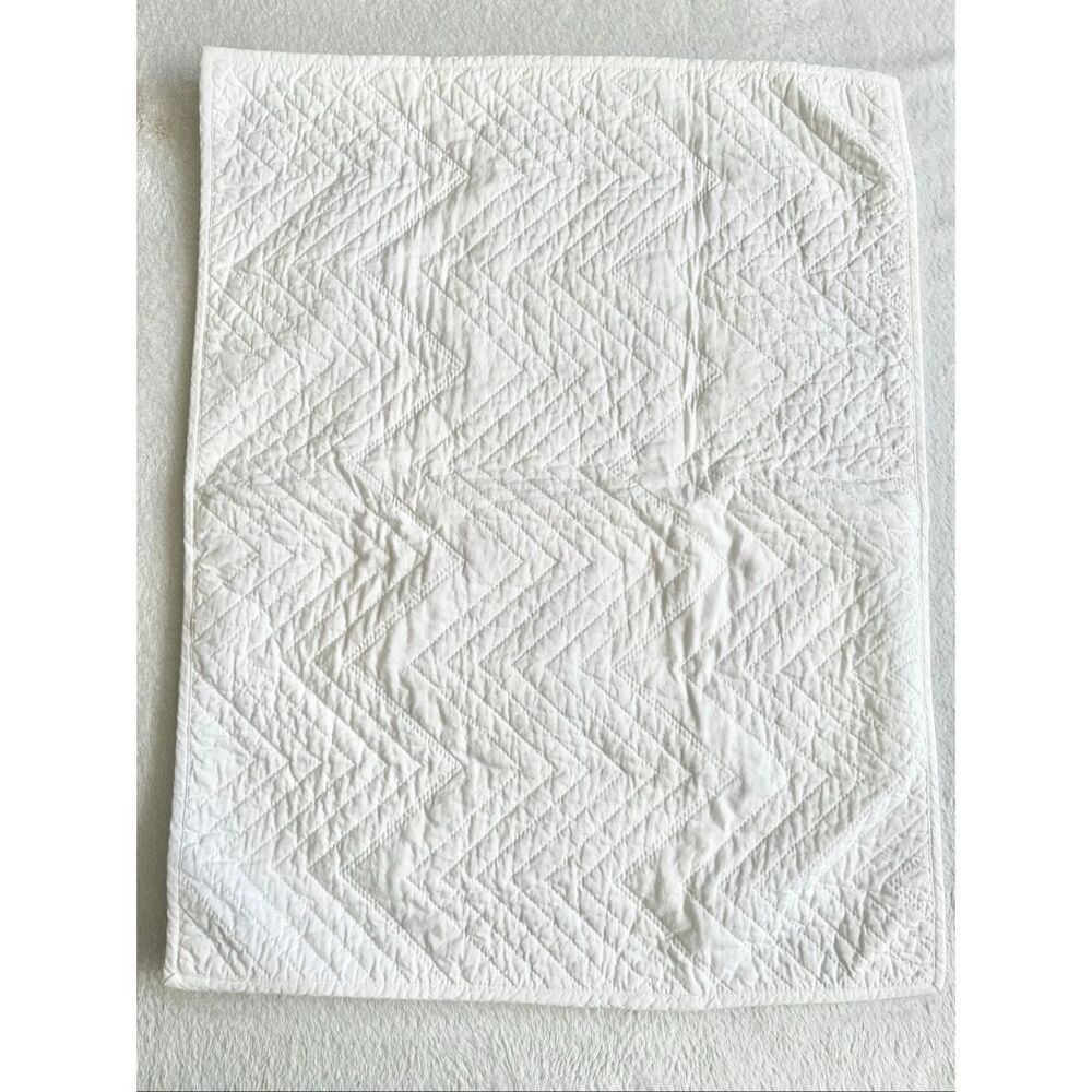 Tommy Hilfiger Chevron white color pillowcase used - 20 x 26 inches